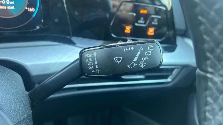 Volkswagen Golf 1.5 TSI Life 5dr Petrol Hatchback